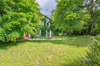  Maison à vendre 6 pièces 197 m²