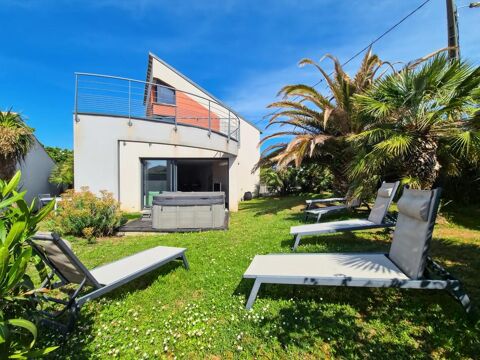   Villa d'architecte 4 pi�ces avec jardin et jacuzzi � Fouras Villa - 4 pi�ce(s) - 110 m�