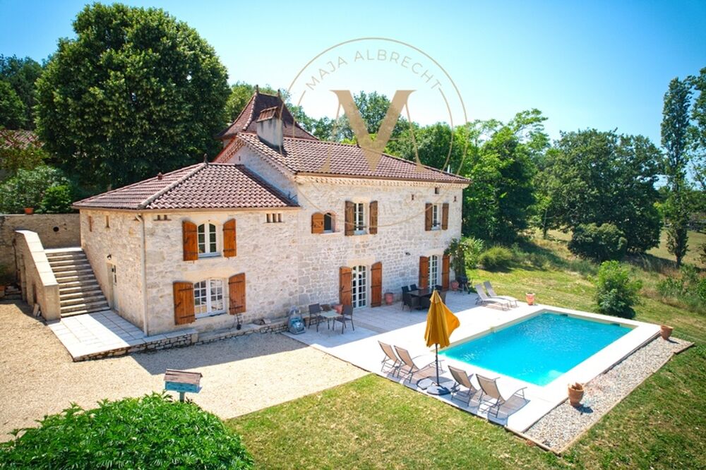 Maison de caractère avec vue dominante, piscine et gîte indépendant (47)