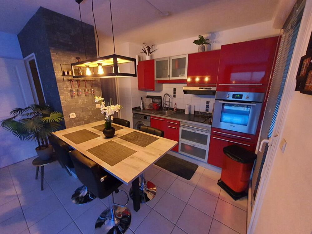 Appartement T2 avec double vue Etang et une place de parking