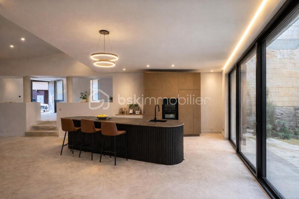 Loft de standing  7 pièces  200 m²  Hyper-centre