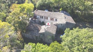  Maison  vendre 8 pices 220 m