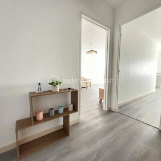  Appartement à louer 3 pièces 74 m²