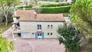  Villa à vendre 8 pièces 217 m²