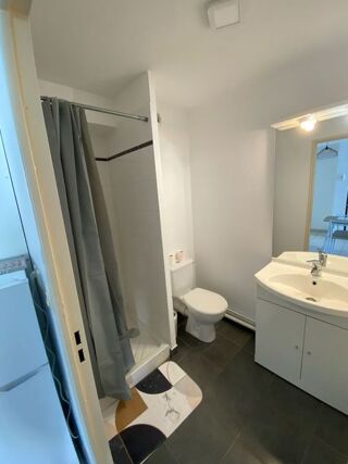  Appartement à louer 1 pièce 33 m²
