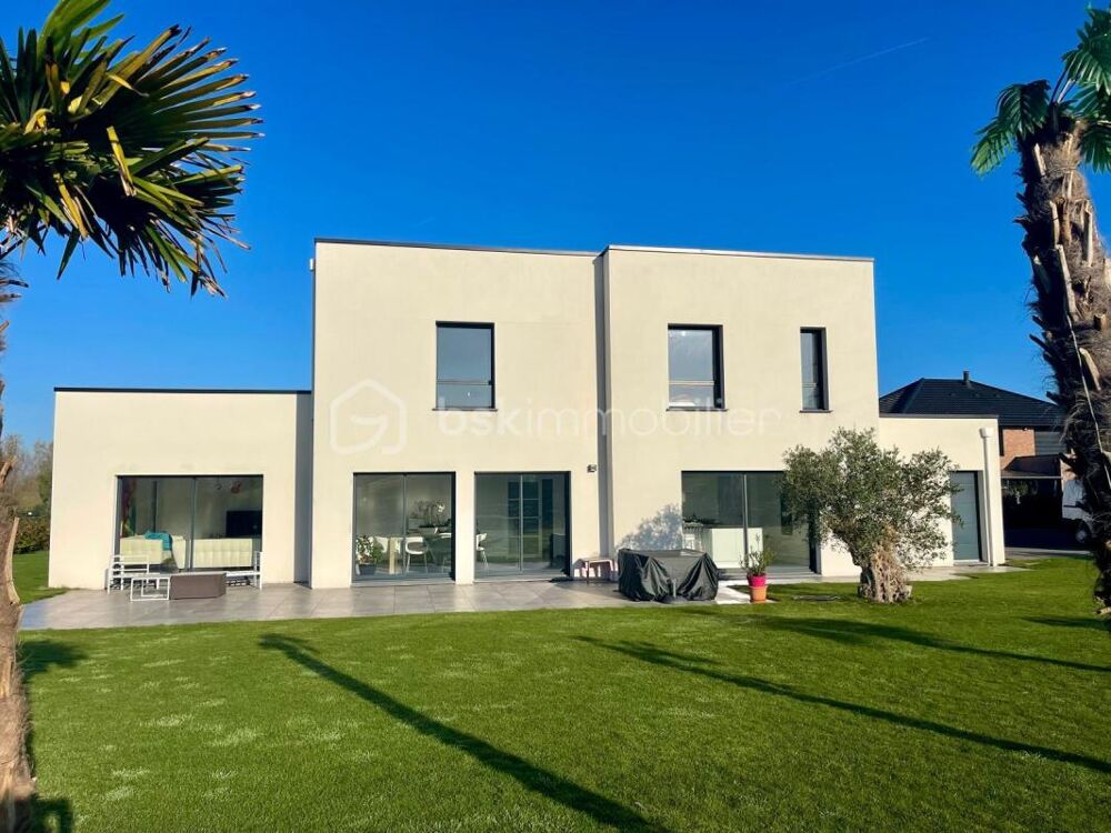 Vente Maison Maison Cubique sur le Premier Rang du Golf Merignies
