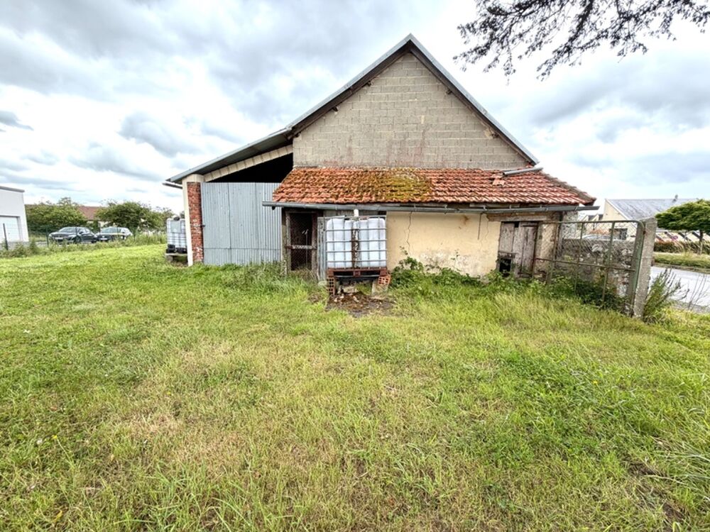 Vente Maison Maison en pierre de 111 m² avec garage, dépendance et terrain de 1 374 m² – Fort potentiel MOON SUR ELLE (50) Moon sur elle