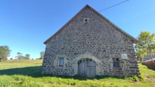  Remise / Grange à vendre 2 pièces 360 m²