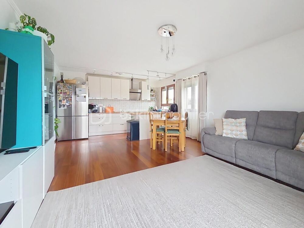 Vente Appartement NANTERRE BAS MONT VALERIEN - APPARTEMENT 3 PIÈCES AVEC BALCON PARKING ET CAVE Nanterre
