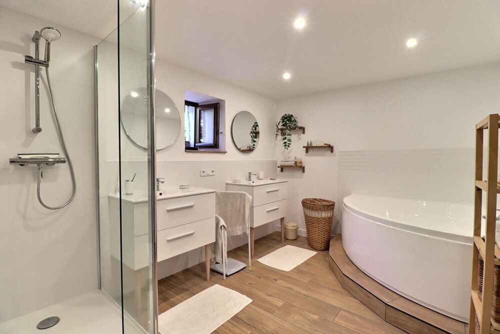 Vente Maison Maison de Ville 7P 210 m² avec jardinet + garage à CROLLES (38920) Crolles