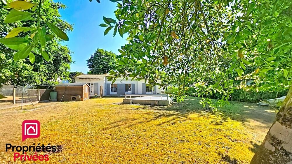 Maison Etaules 6 pièce(s) 161 m2 Terrain de 1945m2 + Piscine