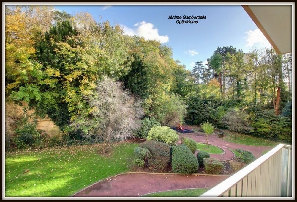 Vente Appartement Appartement 4 pièces de 71 m2 avec balcon, box et cave à vendre à POISSY (78) Poissy
