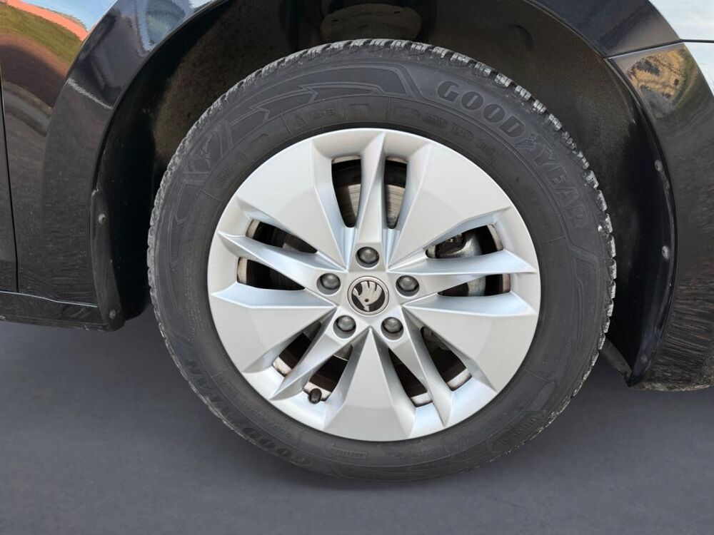 Octavia IV COMBI 2.0 TDI 116 BUSINESS 2022 occasion 55800 Contrisson