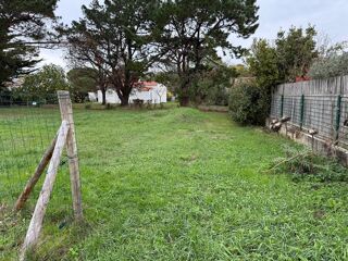  Terrain à vendre 784 m²