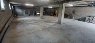  Maison 1 pi�ce 200 m� Izeaux