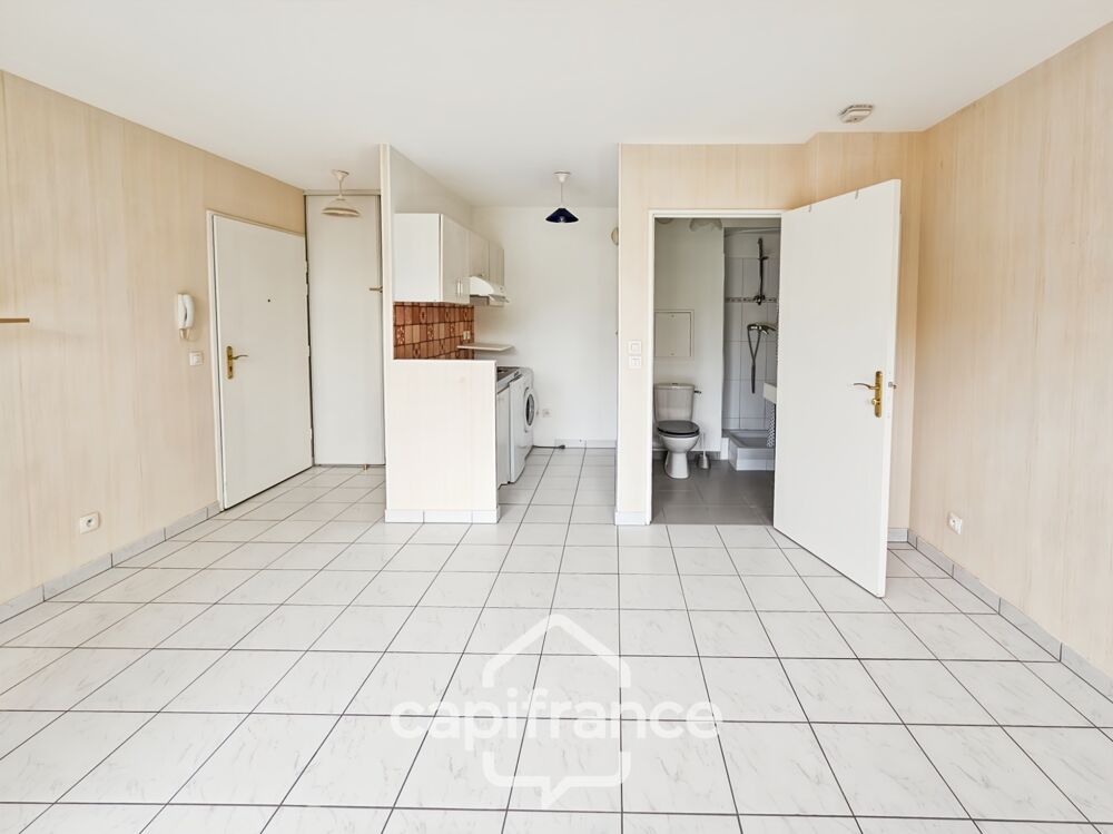 En plein coeur de Villenoy  Studio en rez-de-jardin avec stationnement