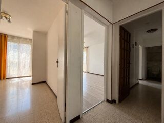  Appartement à louer 4 pièces 83 m²