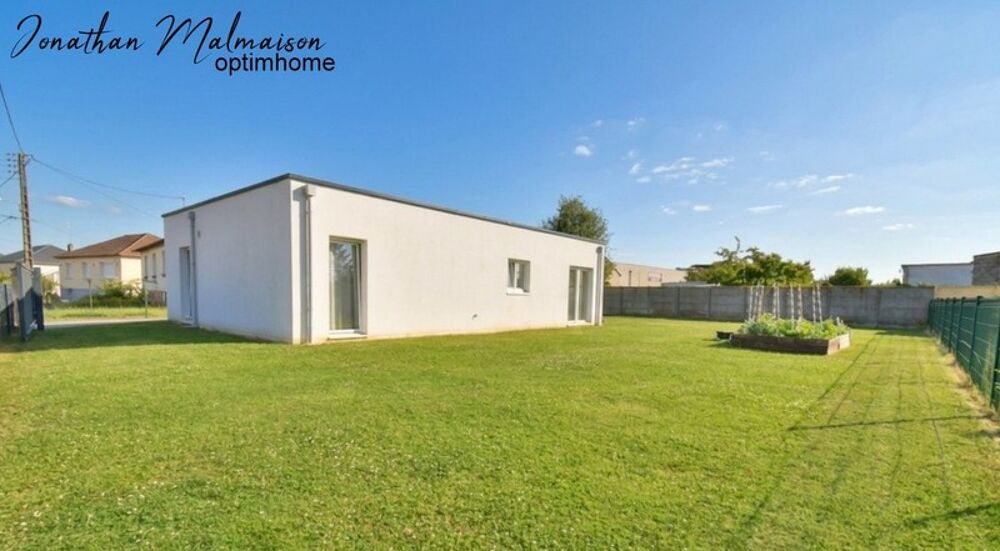 CONCHES-EN-OUCHE  MAISON CONTEMPORAINE DE PLAIN-PIED DE 2016  3 CHAMBRES