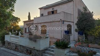  Villa à vendre 8 pièces 251 m²