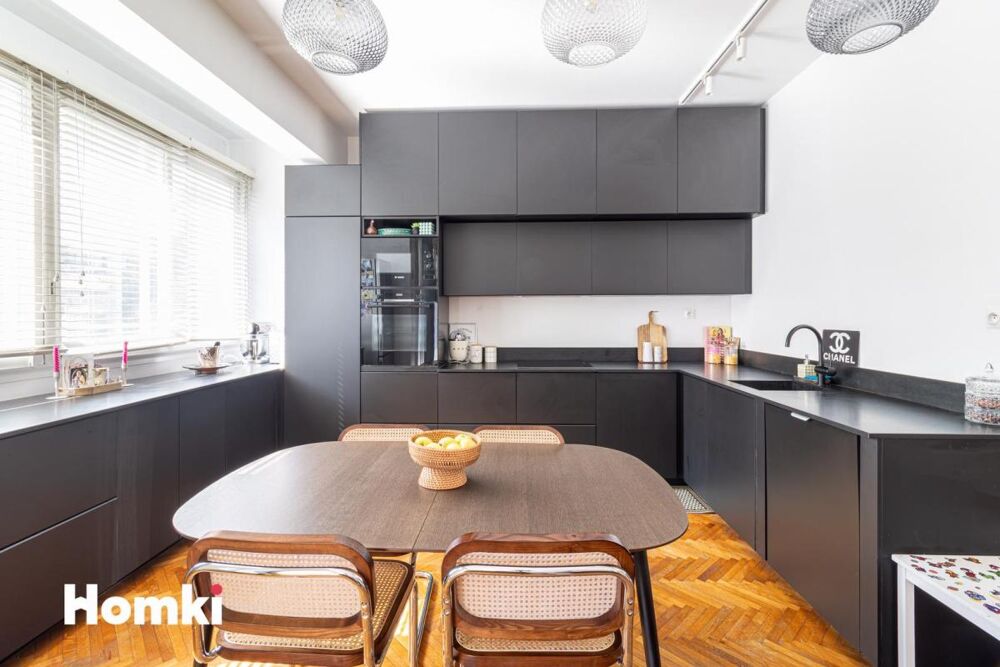 Vente Appartement PERIER. SUPERBE T3 RENOVE AVEC GOUT ! Marseille 8