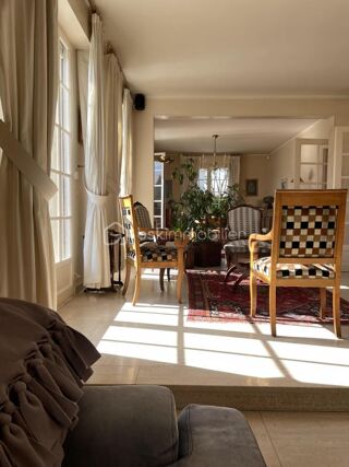  Maison � vendre 8 pi�ces 219 m�