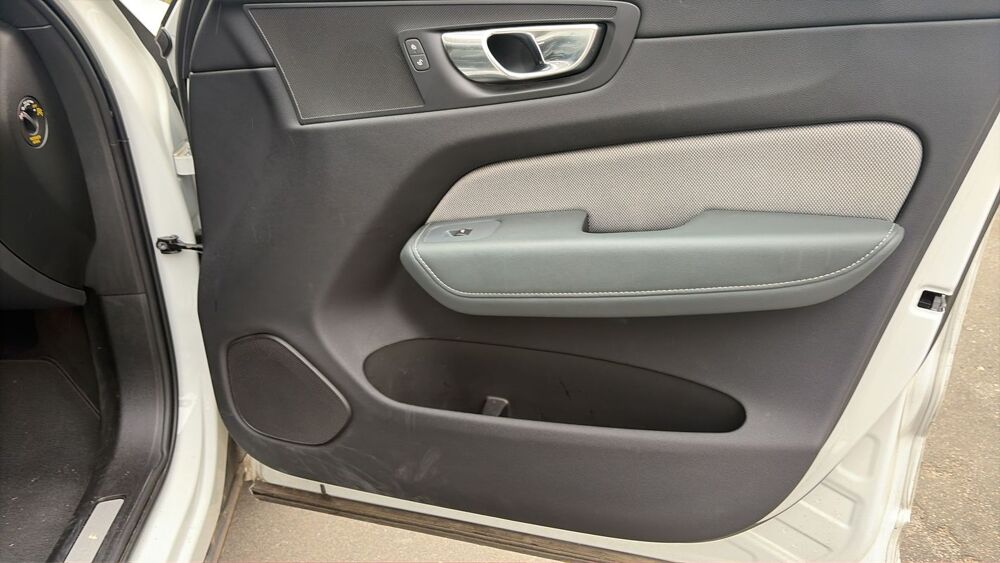 XC60 2.0 T6 340 AWD BVA R-Design - Toit ouvrant 2022 occasion 95450 Sagy
