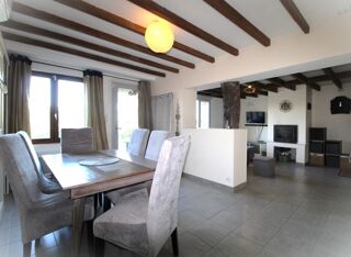  Maison  vendre 6 pices 143 m