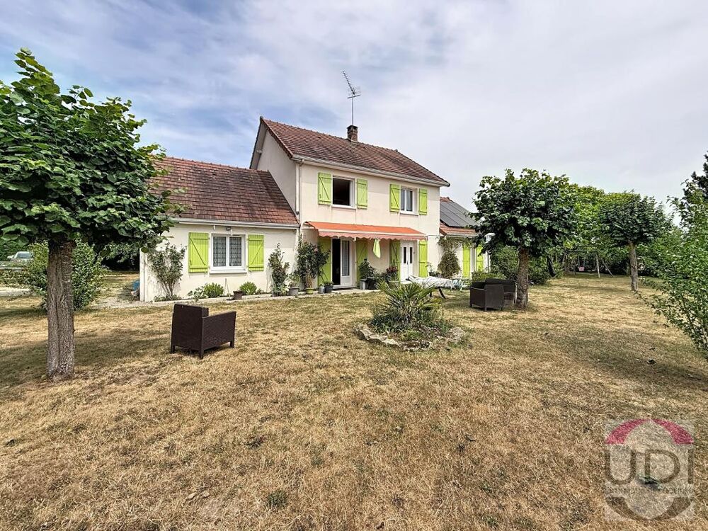 Maison 5 pièces 174 m² · à Cressat · 174 m² · 217 000 €