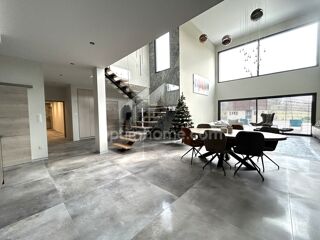  Villa � vendre 6 pi�ces 225 m� Bettendorf