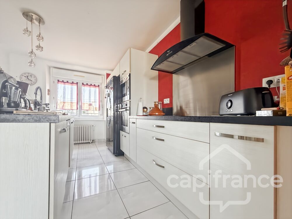 Maison familiale de 158 m² avec sous-sol complet - 5 Chambres - Lannilis 29870 - Proche commerces, écoles- Plage à 10 min
