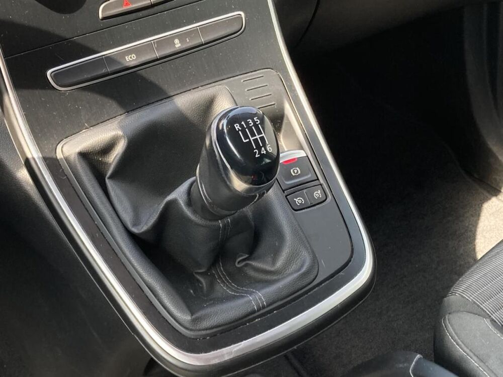 Grand scenic IV 7 PLACES - 1.7 BluedCi 120 CH SUIVI RENAULT 2020 occasion 14650 Carpiquet