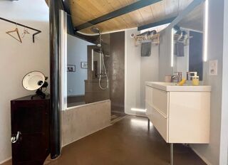  Maison � vendre 9 pi�ces 355 m�