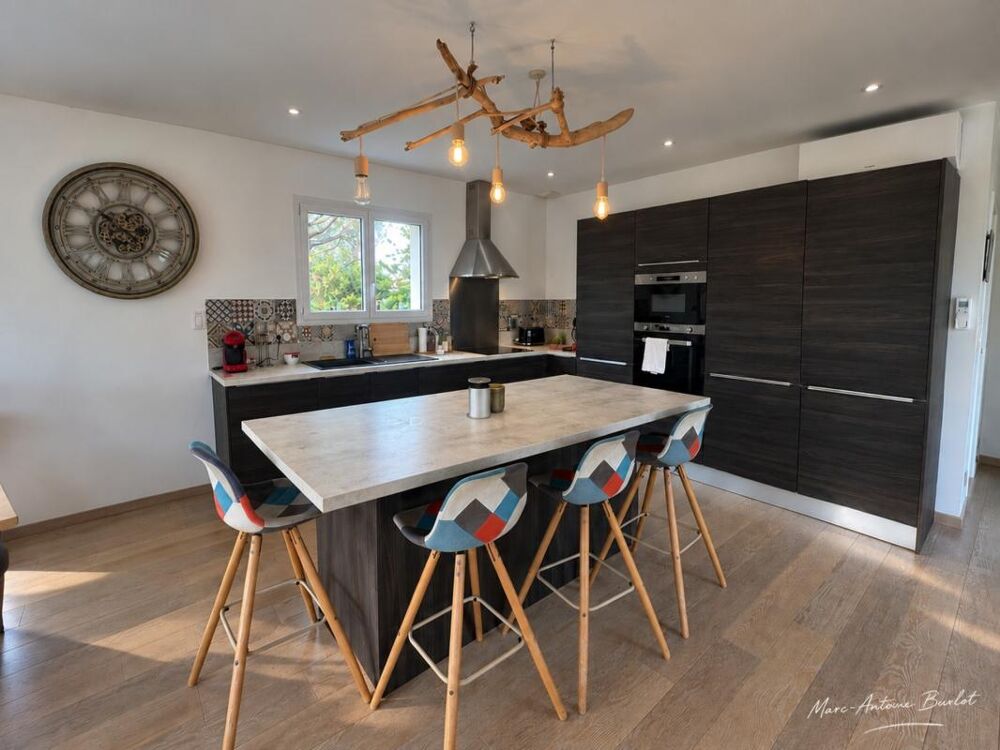 Vente Maison Maison contemporaine à Moulis-en-Médoc – 141 m², 4 chambres, piscine Moulis en medoc