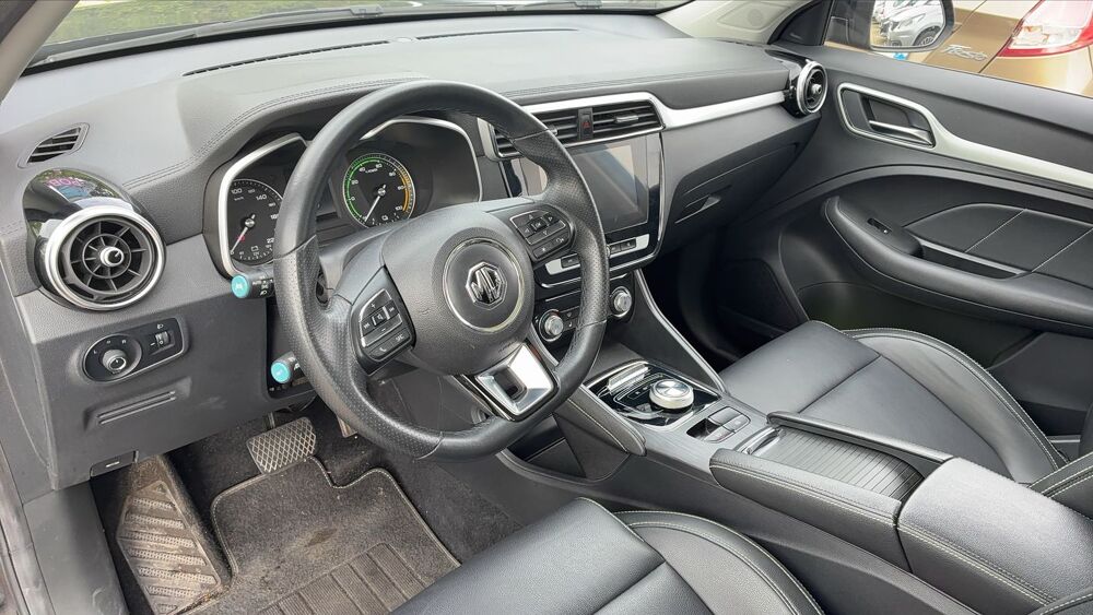 MG.ZS 143 44.5 kWh Luxury - Automatique Entretien constructeur 2021 occasion 92160 Antony