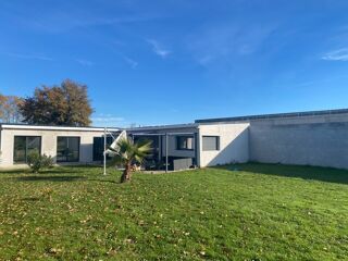  Maison à vendre 6 pièces 720 m²