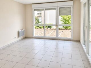  Appartement à louer 3 pièces 69 m²