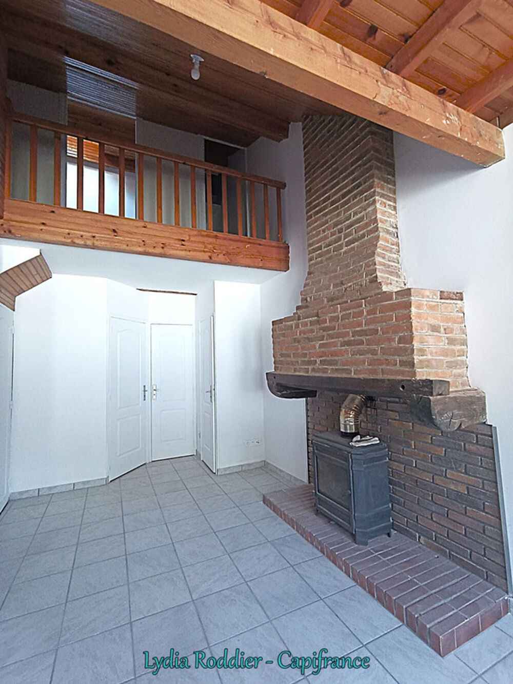 Maison 3 pièces 60 m2 rénovée dans le centre de CHATELDON (63290) - secteur calme