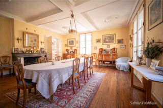  Propriété/château à vendre 8 pièces 375 m²