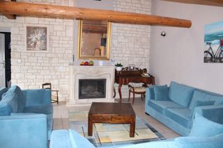 Vente Maison Maison en pierre avec piscine sur 8500 m² de terrain Bessas 10 pièce(s) 244 m2 Bessas
