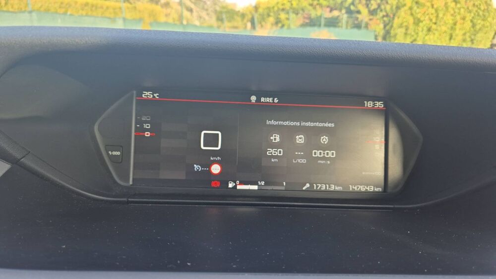 Grand C4 Picasso 1.6 HDi 120 Feel 2017 occasion 23000 Gueret