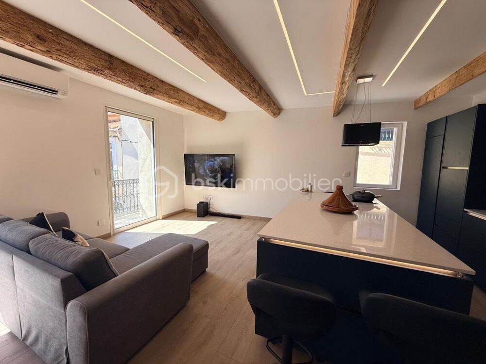 Maison de ville entièrement rénovée avec garage