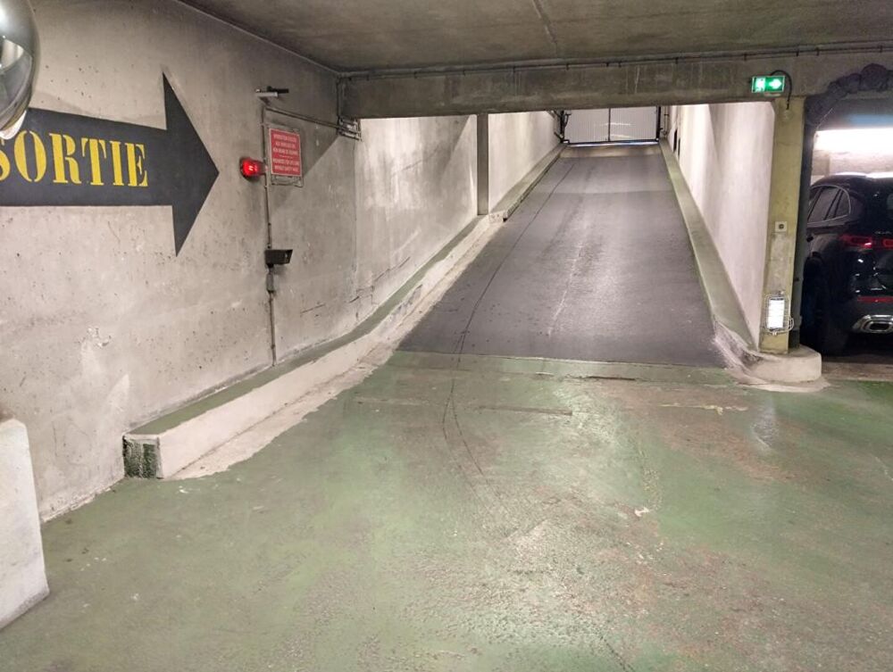 Vente Parking/Garage Place de stationnement Paris 16