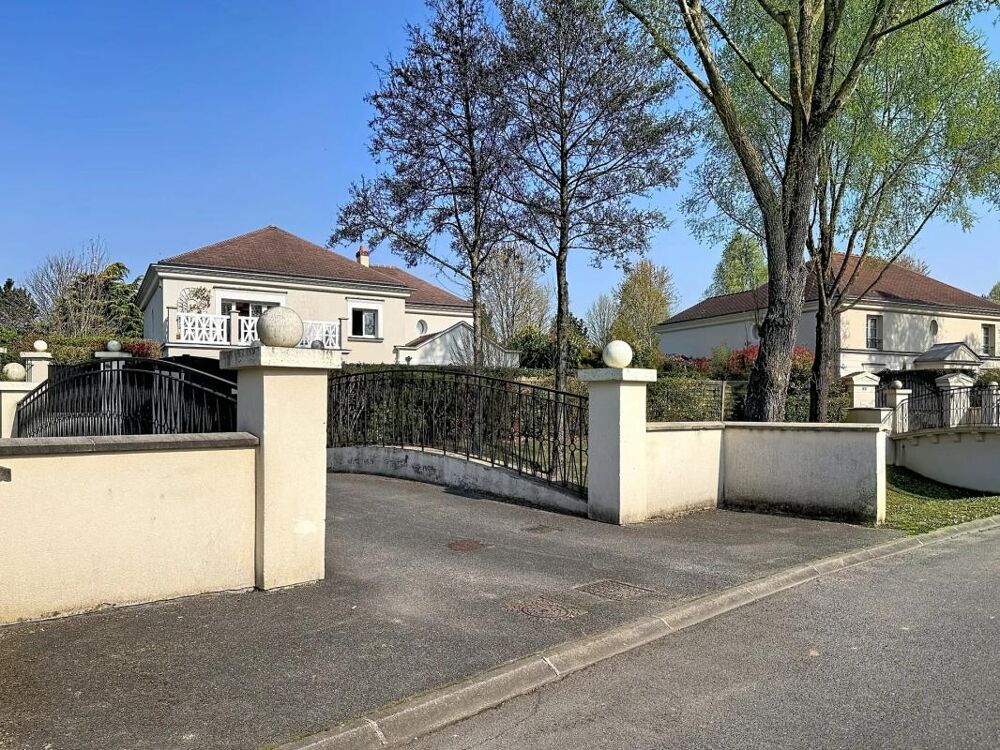 � vendre  Villa Bailly-Romainvilliers (77700)