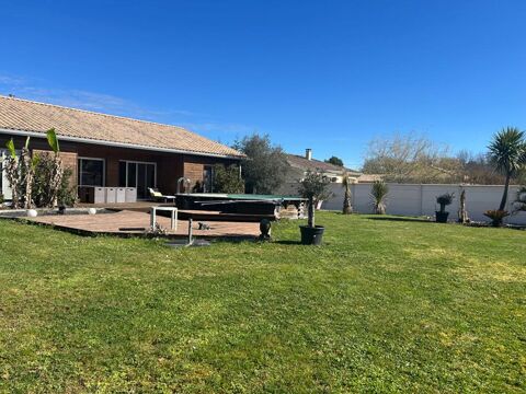   A VENDRE A CARCANS Maison 5 pi�ces145 m� Maison - 5 pi�ce(s) - 145 m�