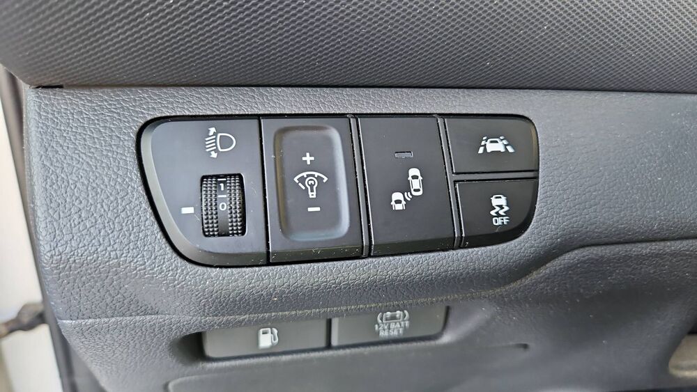 Ioniq 1.6 GDi 141 Hybrid DCT6 Creative - Automatique Entretien con 2021 occasion 93100 Montreuil