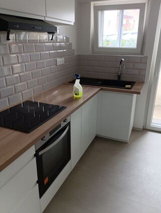  Appartement à louer 2 pièces 55 m²