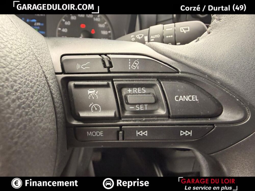 Yaris IV 120 VVT-i Dynamic Business 2023 occasion 49140 Corz&eacute;