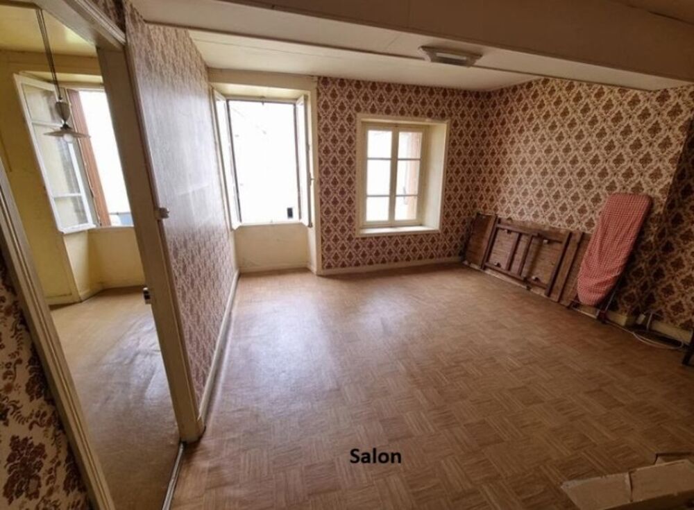 Maison de ville à rénover  Maurs (Cantal)