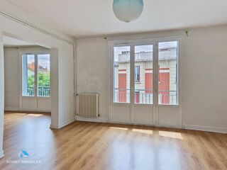  Appartement à louer 5 pièces 105 m²