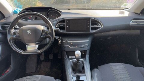 308 III 1.2 PureTech 130 Allure Business - Entretien constructeu 2019 occasion 38630 Les Avenieres Veyrins Thuellin